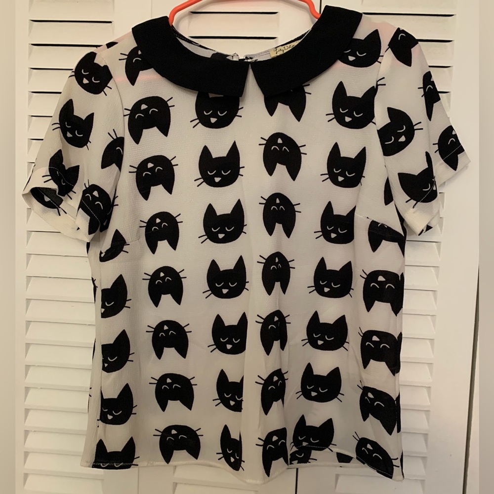 Lily White Peter Pan Collar Shirt